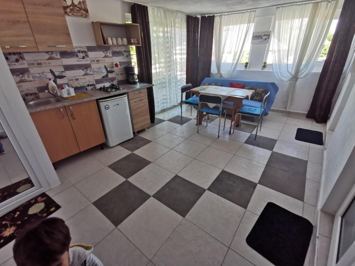 קוסטינסטי Vila Traian Si Teodora מראה חיצוני תמונה