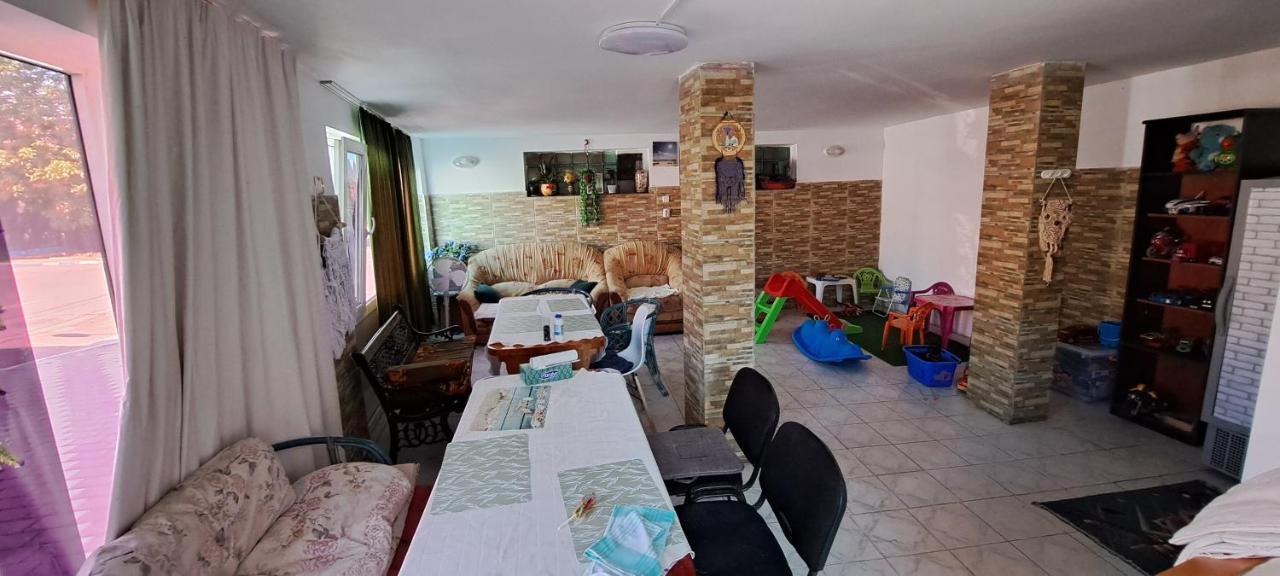 קוסטינסטי Vila Traian Si Teodora מראה חיצוני תמונה