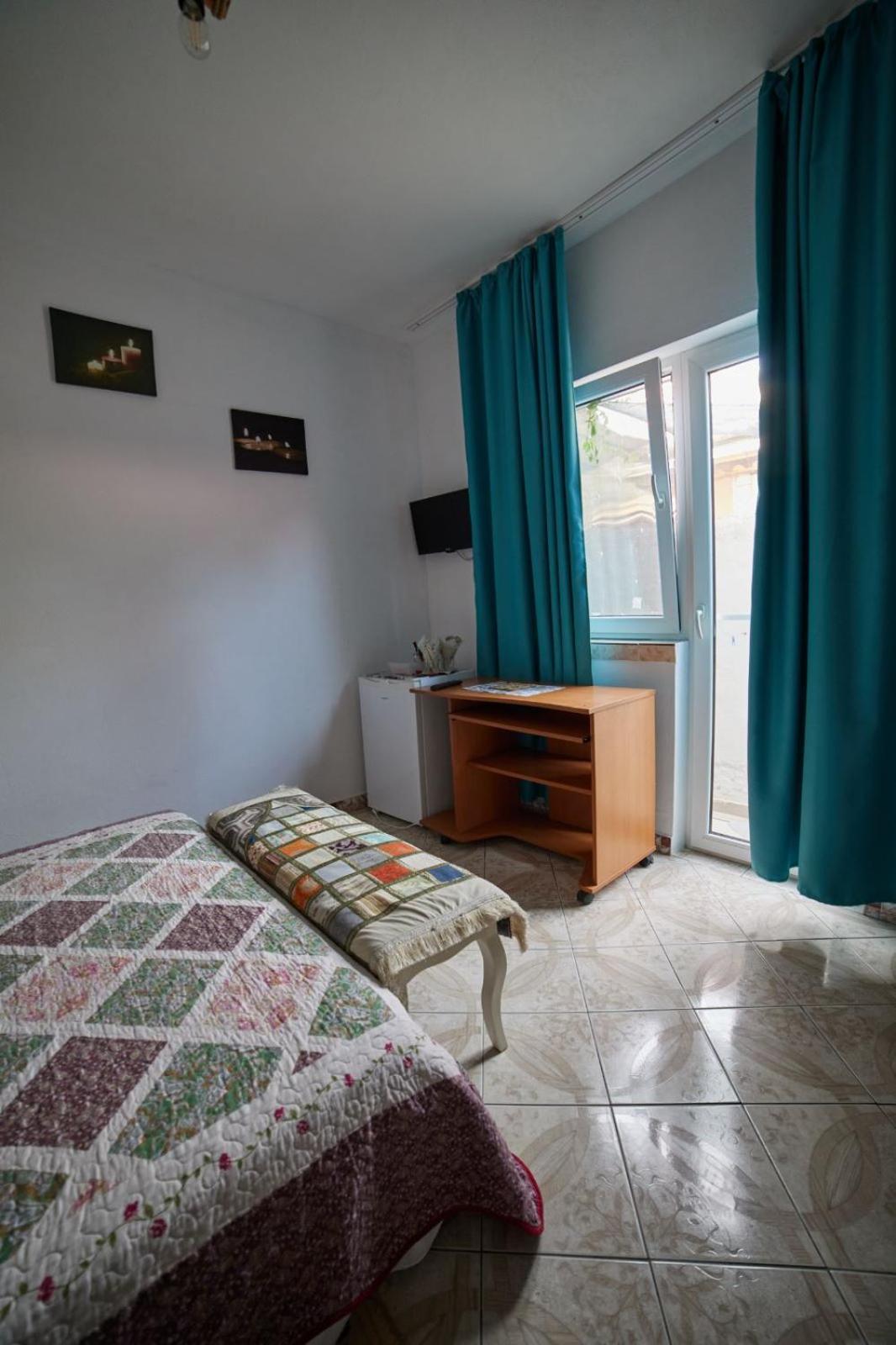 קוסטינסטי Vila Traian Si Teodora מראה חיצוני תמונה
